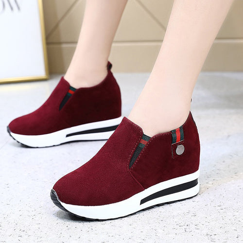 Damen nan Slip-On Keil-Stiefelette mit verstecktem Plateau und rutschfester Profilsohle R&B