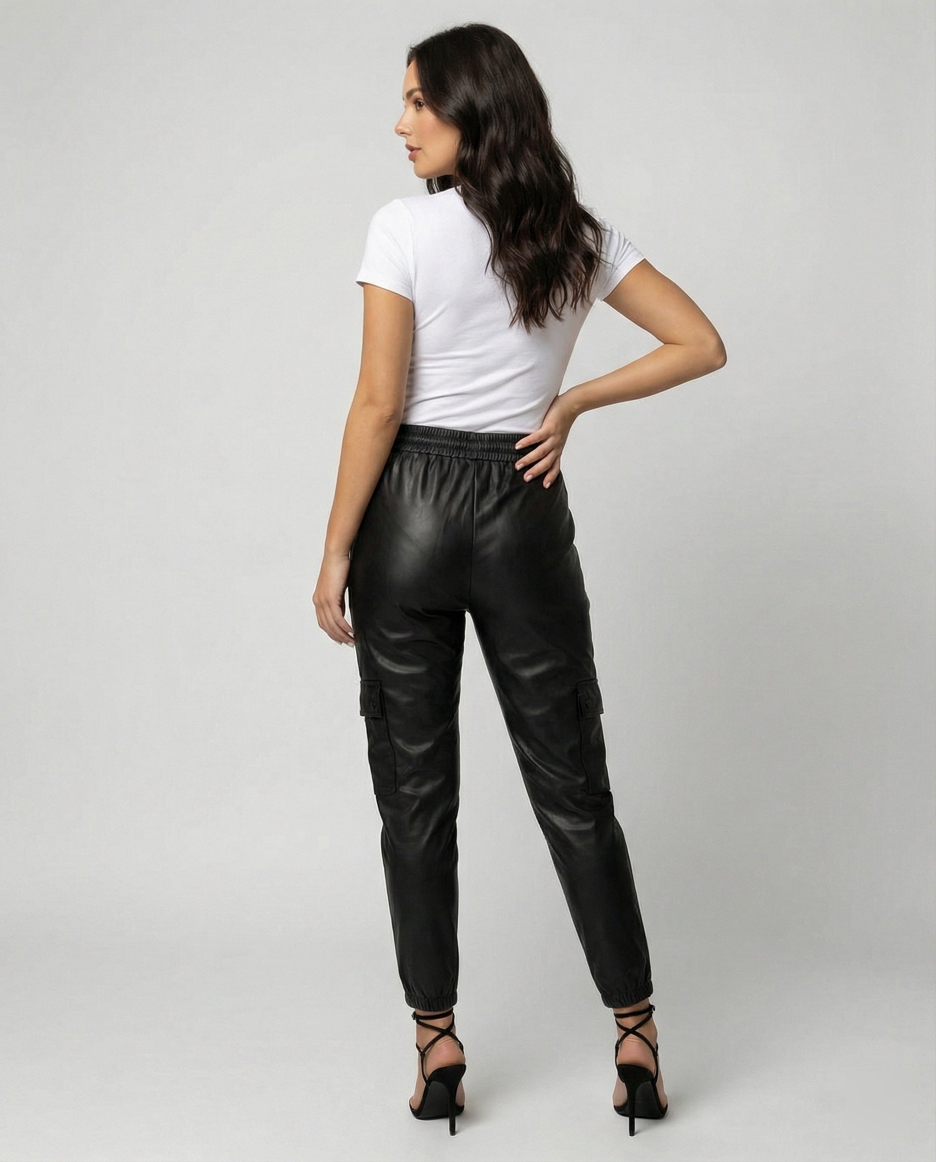Damen Slim Fit Kunstlederhose