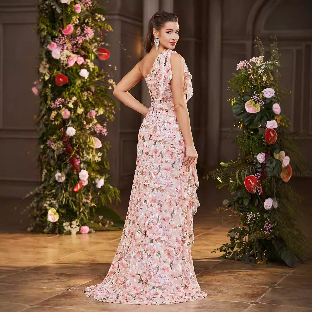 Damen Asymmetrisches Maxikleid mit floralen Akzenten und hohem Schlitz R&B