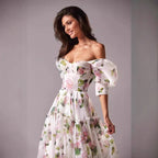 Damen Elegantes Maxikleid mit schulterfreien Rüschenärmeln und floralen Akzenten EB