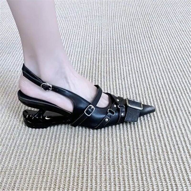 Damen Slingback-Pumps mit verstellbaren Riemen und dekorativen Schnallen R&B