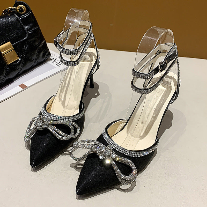 Damen Elegante High Heels mit funkelnden Strassdetails und transparentem Riemendesign R&B