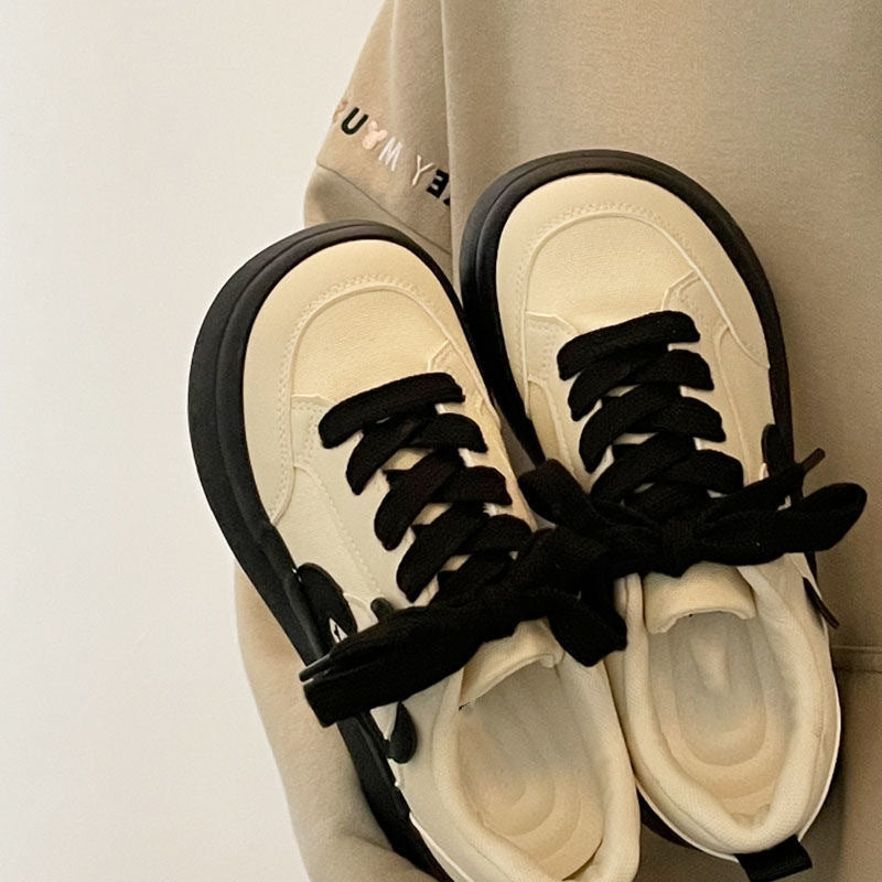 Damen Modische Sneakers mit auffälligem Design und prägnanter Sohle R&B