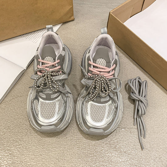 Damen Sportliche Sneakers mit perlbesetzten Schnürsenkeln und atmungsaktivem Obermaterial R&B