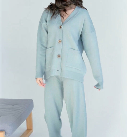 Damen gemütlicher Strick-Cardigan mit praktischen Taschen und Knopfdetails R&B