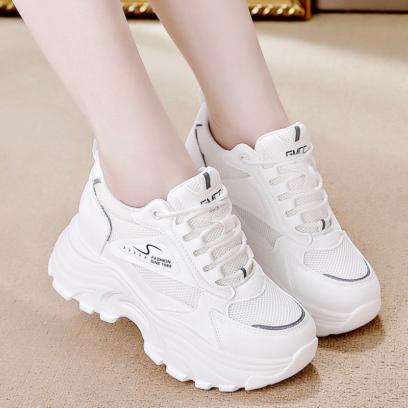 Damen Sportliche Sneakers mit dämpfender Laufsohle und stylischem Design