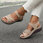 Damen Elegante Sandalen mit verstellbaren Riemen und ergonomischem Fußbett R&B