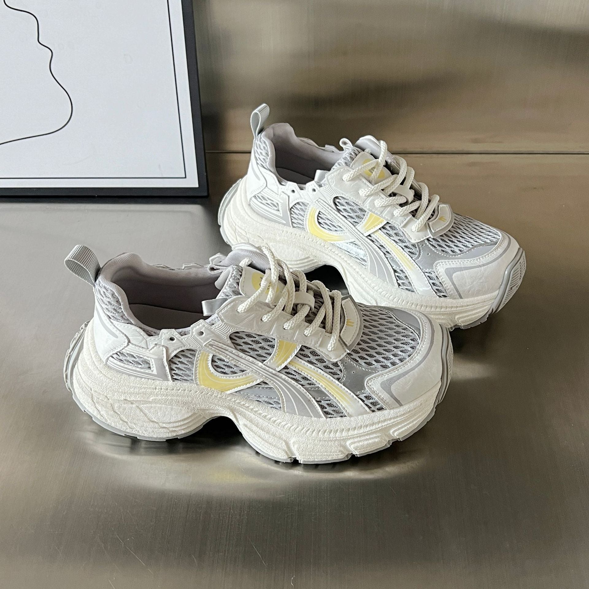 Damen Sportliche Chunky Sneakers mit atmungsaktiver Mesh-Oberfläche und stabiler Sohle R&B