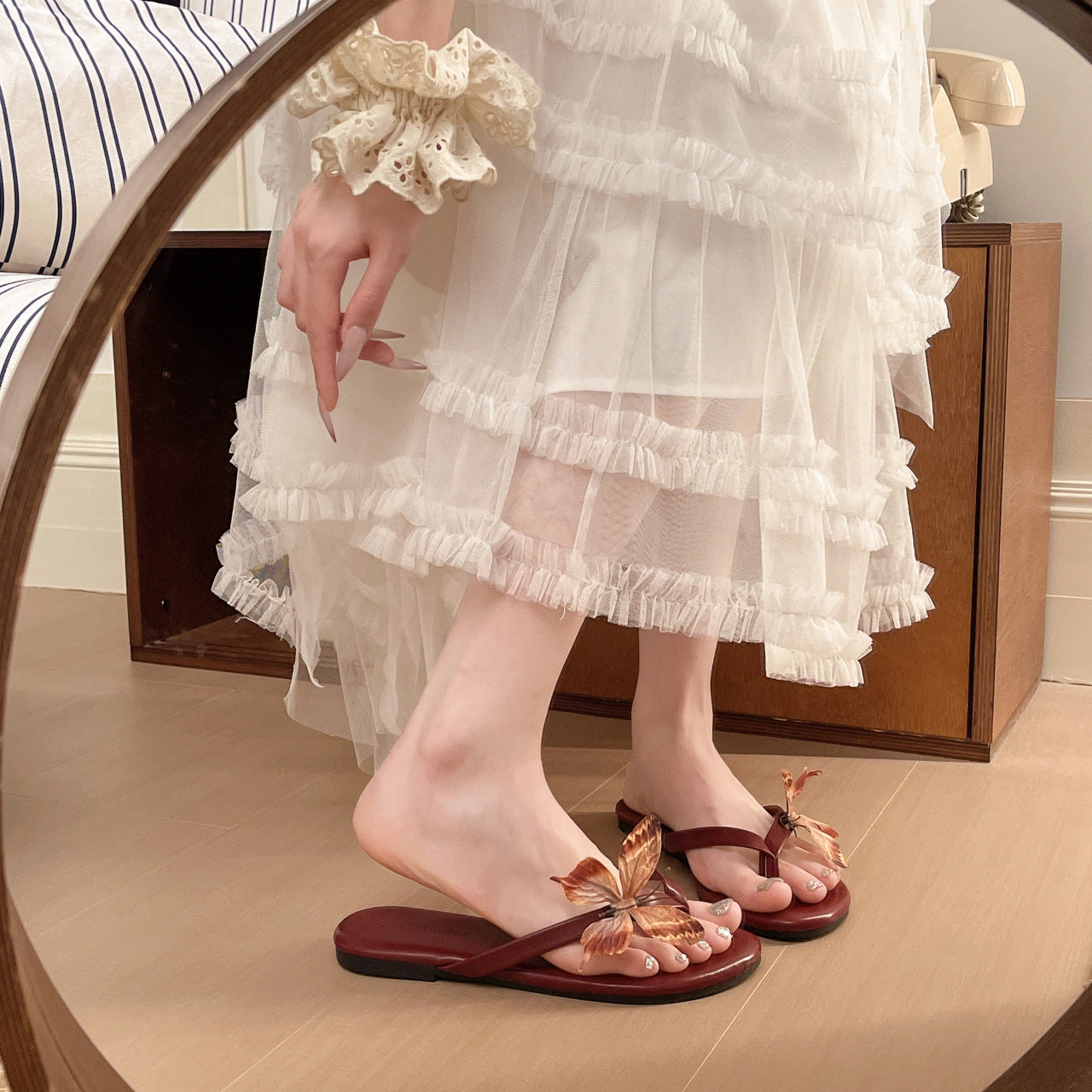 Damen elegante Mules mit floralem Design und komfortablem Absatz R&B