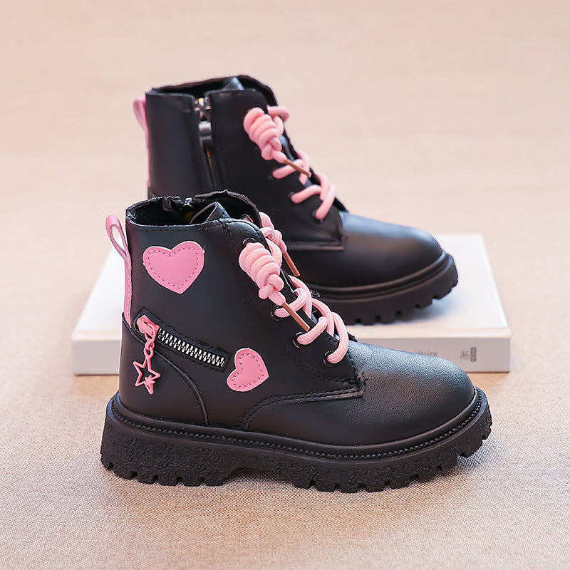 Damen Modische Stiefel mit Herz-Applikationen und Reißverschluss