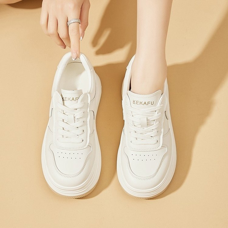 Damen Stylische Plateau-Sneaker mit gepolsterter Sohle und sportlichem Design R&B