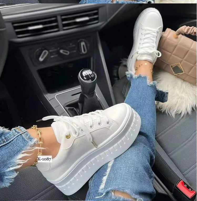 Damen Plateau-Sneaker mit modischem Metallic-Design und rutschfester Sohle R&B