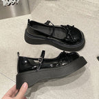 Damen Schicke Plateau-Schuhe mit glänzendem Obermaterial und dekorativem Riemchen R&B