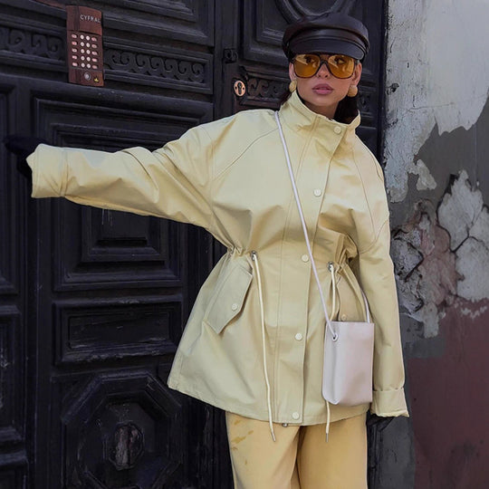 Damen Modische Regenjacke mit verstellbarem Taillenzug und praktischen Taschen R&B