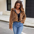 Damen Kunstfelljacke mit kontrastierenden Details und modischem Schnitt R&B