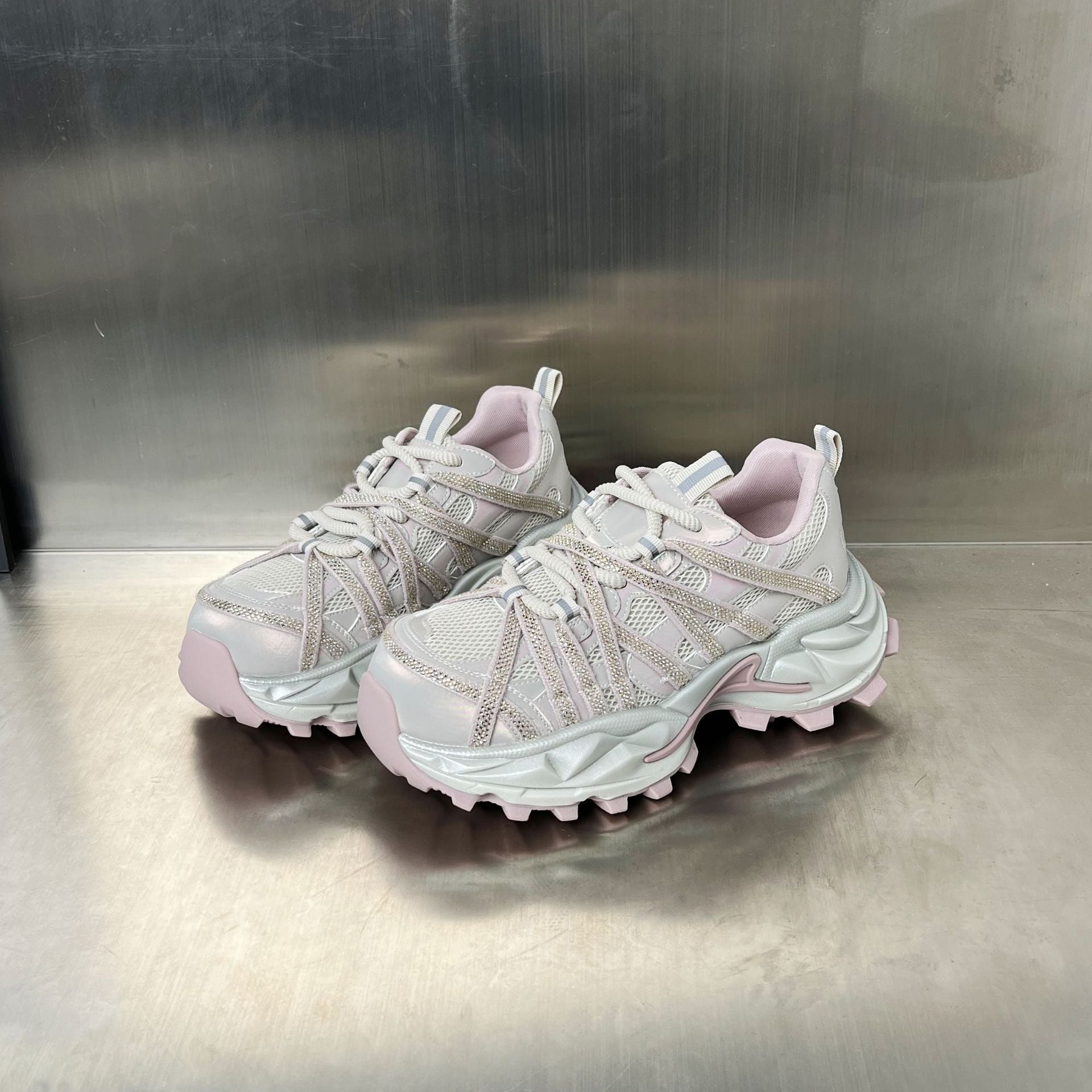 Damen Sportliche Trailrunning-Sneaker mit atmungsaktiver Mesh-Oberfläche und rutschfester Sohle R&B