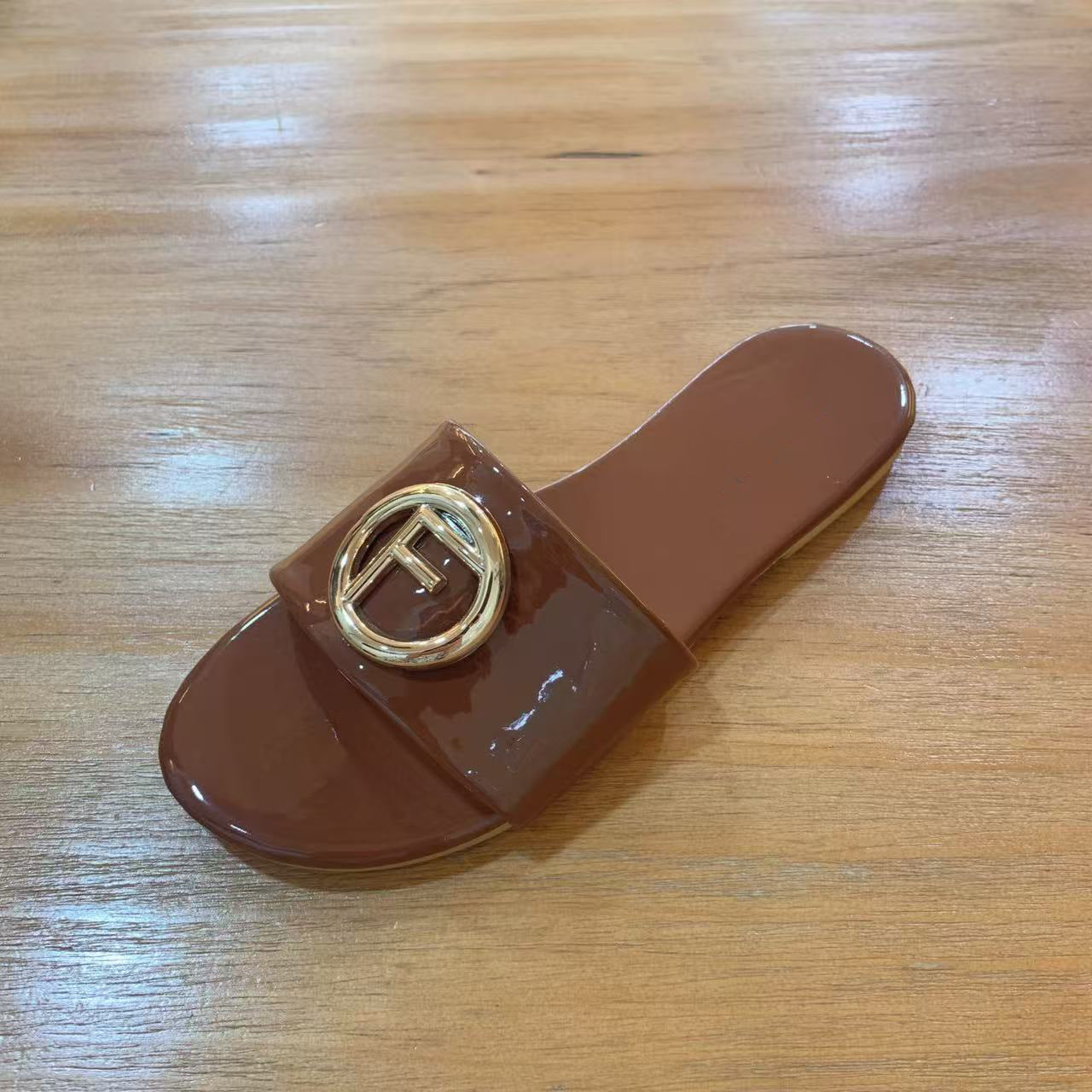 Damen Glamouröse Slide-Sandalen mit stylischem Logo-Akzent R&B