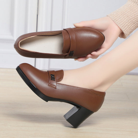 Damen elegante Pumps mit modischem Schmuckdetail und komfortablem Blockabsatz R&B