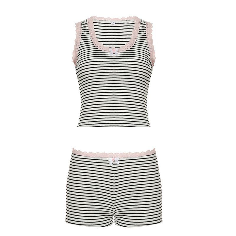 Damen Badeset mit trendy Streifenmuster R&B