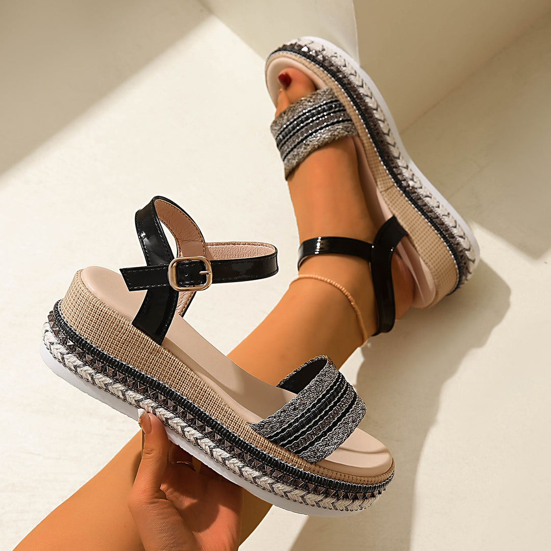 Damen Wedge-Sandaletten mit verstellbarem Riemendesign und dekorativem Akzent R&B