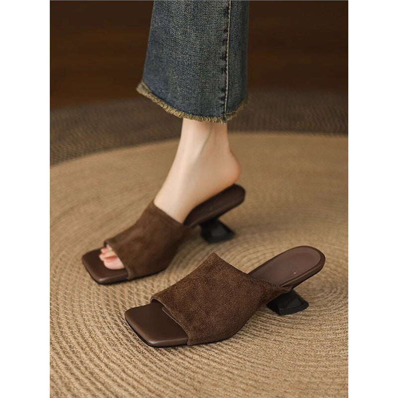 Damen elegante Mules mit geschwungenem Absatz R&B