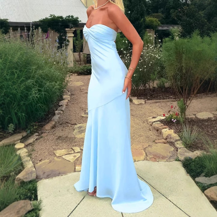 Damen Elegantes Hochzeitskleid mit trägerlosem Design und fließendem Stoff R&B
