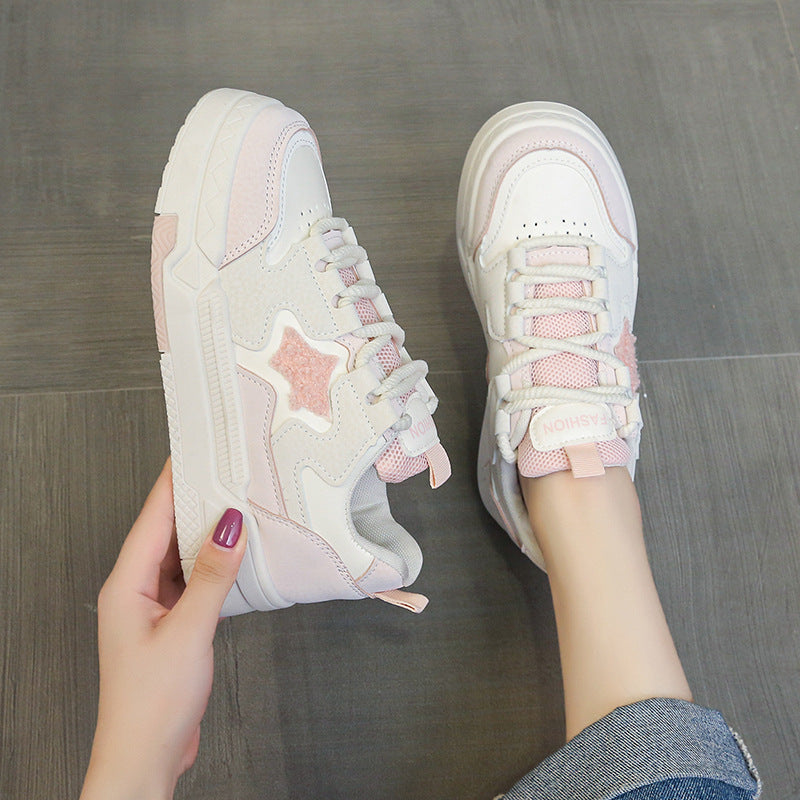 Damen Sneakers im trendigen Design mit detailverliR&Bten Applikationen R&B