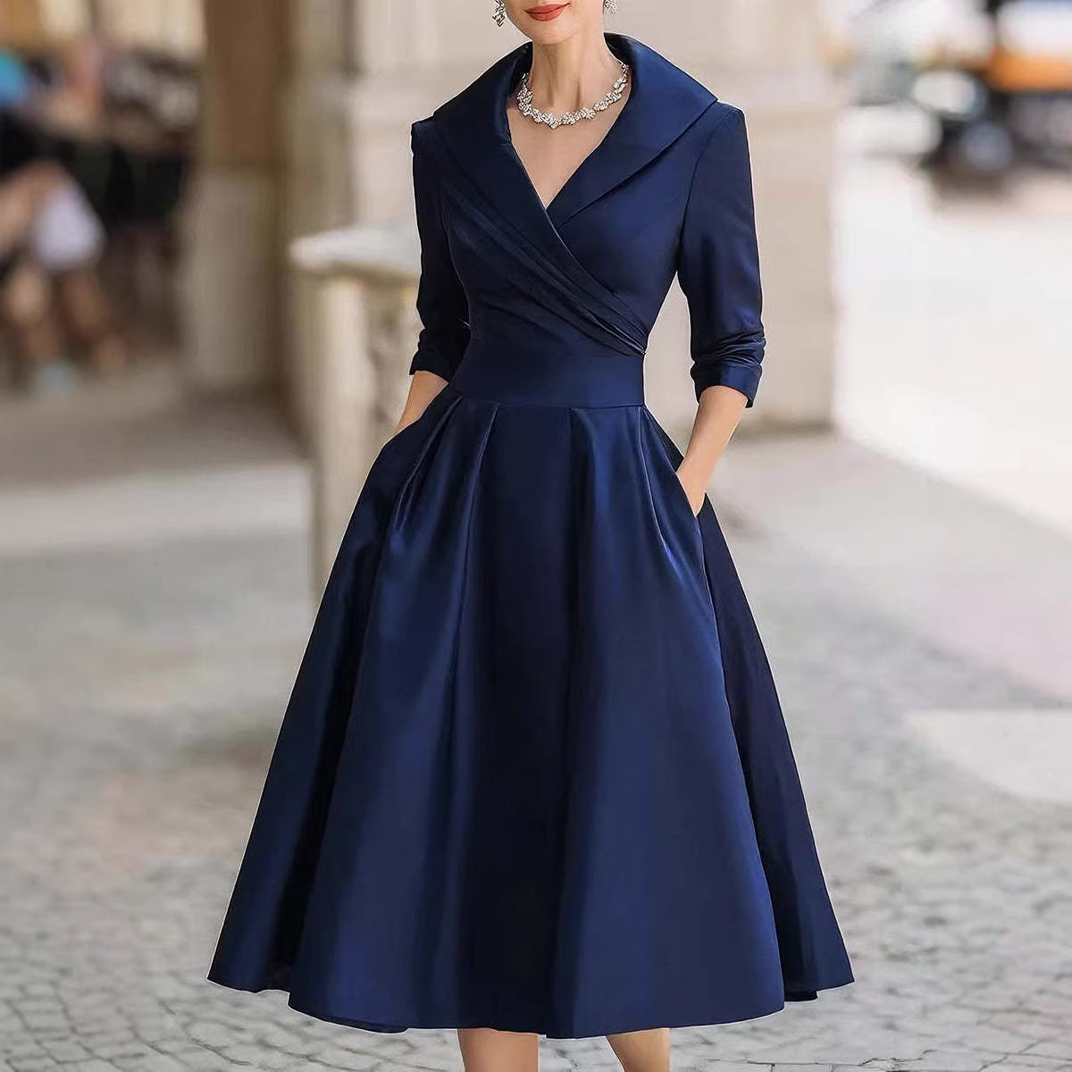 Damen nan elegantes Midikleid mit Wickeloberteil, Dreiviertelärmeln und Eingrifftaschen R&B