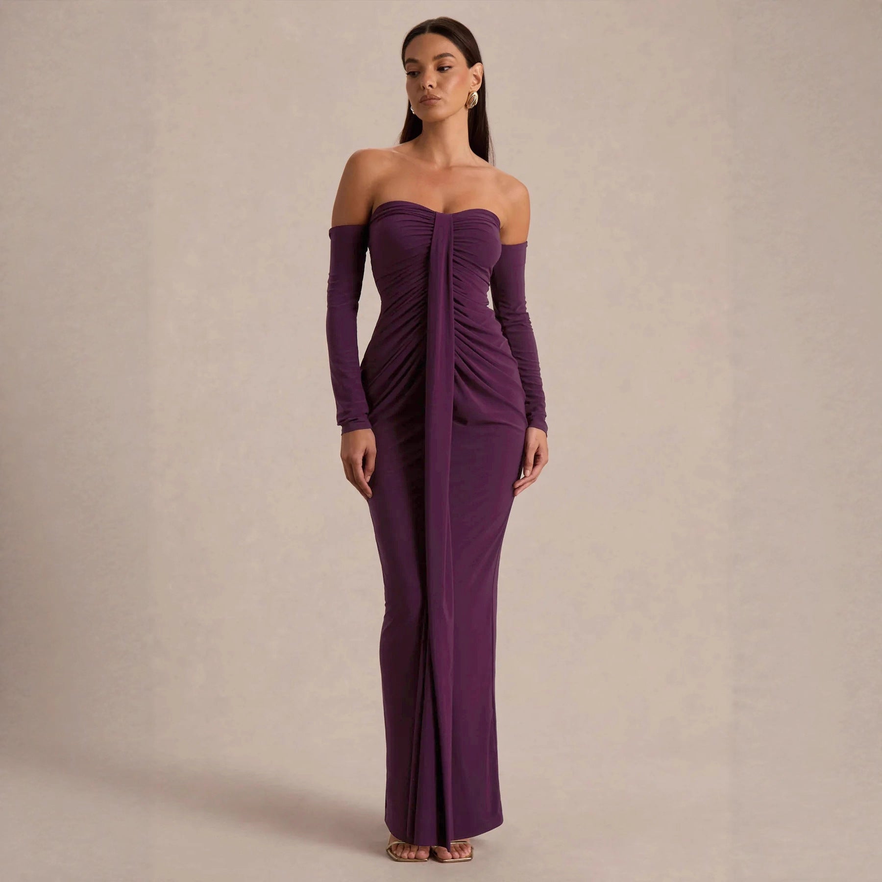 Damen trägerloses Abendkleid mit langen Ärmeln und raffinierten Rüschendetails EB