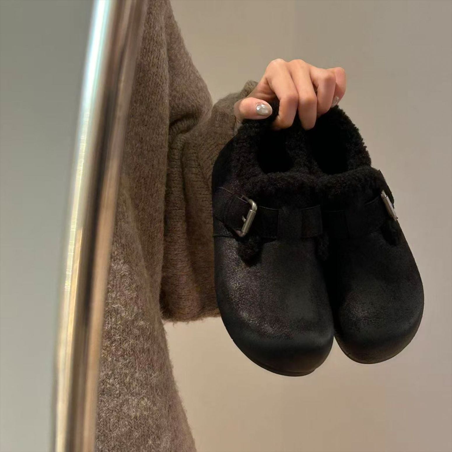Damen Kuschelige Clogs mit weichem Kunstfell und modischem Schnallen-Design R&B