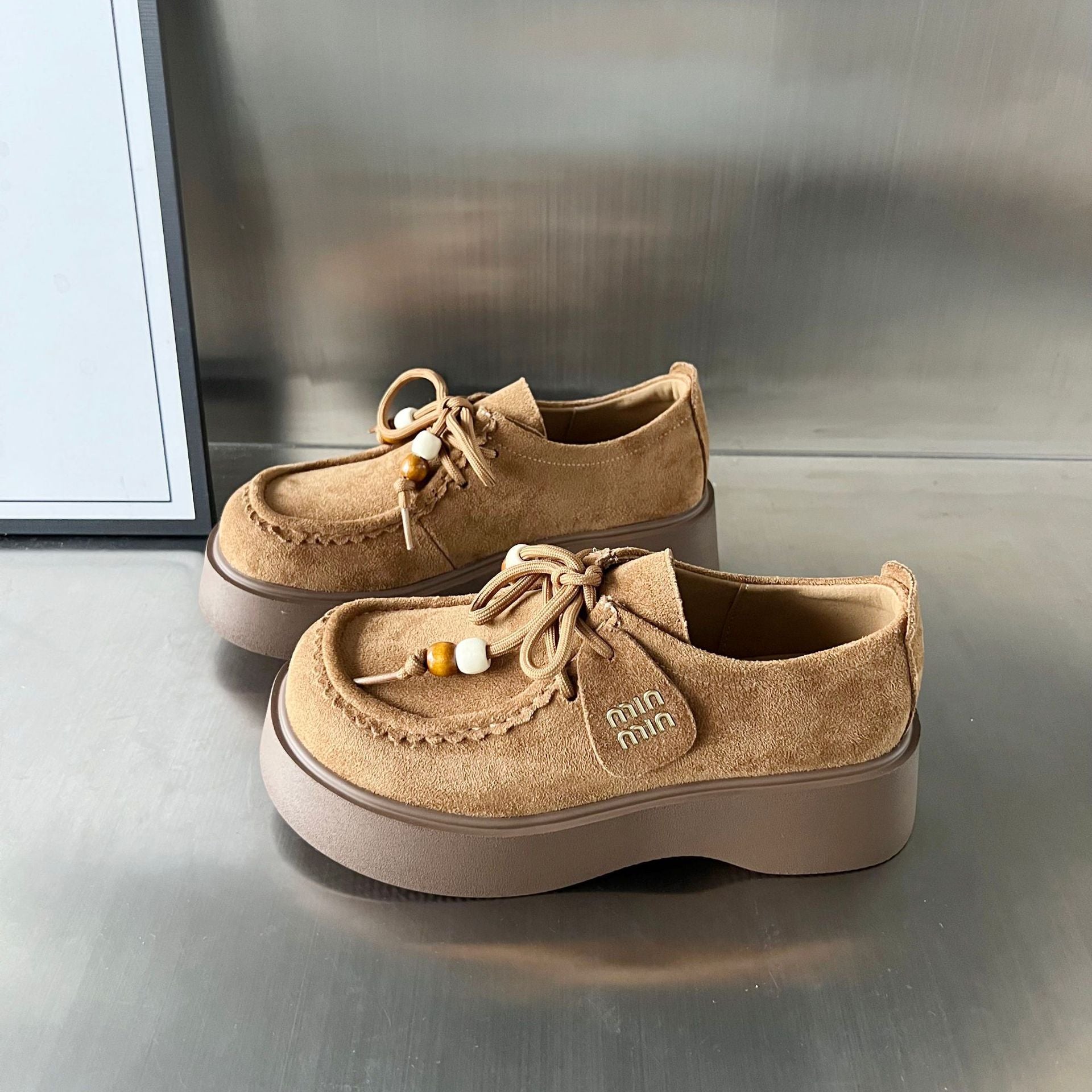 Damen Mokassin-Sneaker mit bequemer Plateau-Sohle und dekorativem Schnürsystem R&B