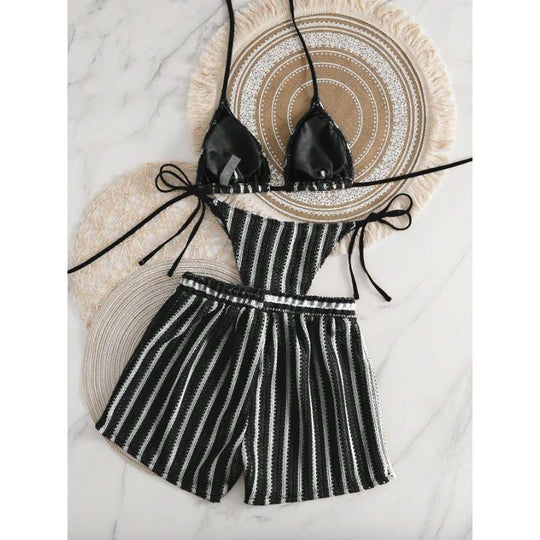 Damen Triangel-Bikini mit luftiger Rüschenshorts R&B