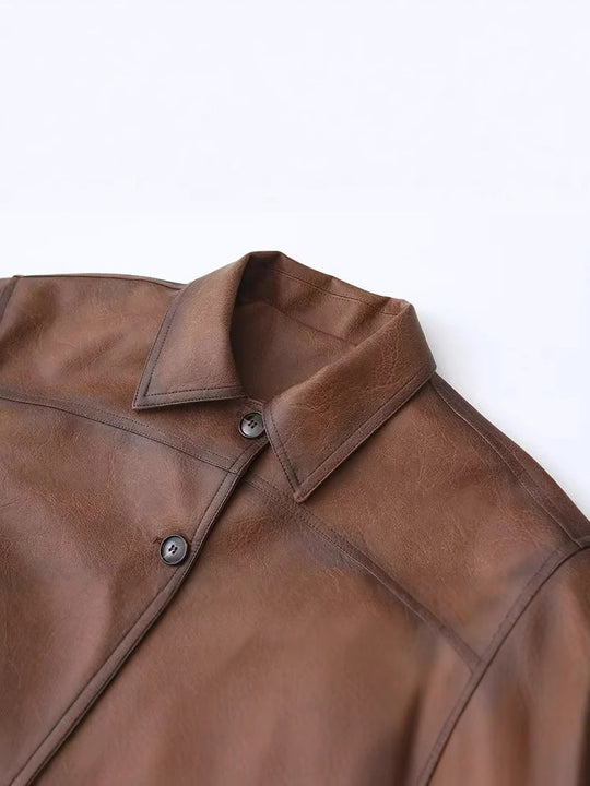 Damen cropped jacke mit praktischen Brusttaschen und Knopfdetails R&B