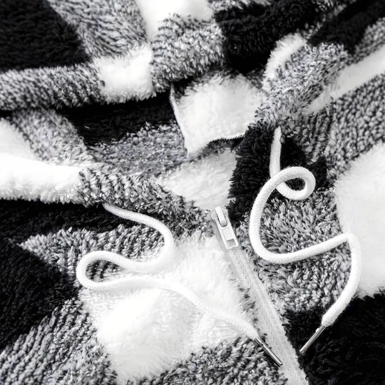 Damen Flauschige Kapuzenjacke im Karomuster R&B