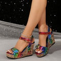 Damen Wedge-Sandalen mit buntem Riemendesign und komfortabler Fußbettgestaltung R&B