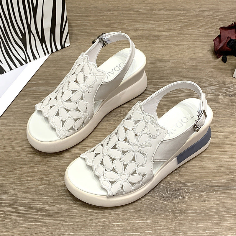 Damen Wedge-Sandalen mit floralem Cut-Out-Design und komfortablem Plateau R&B