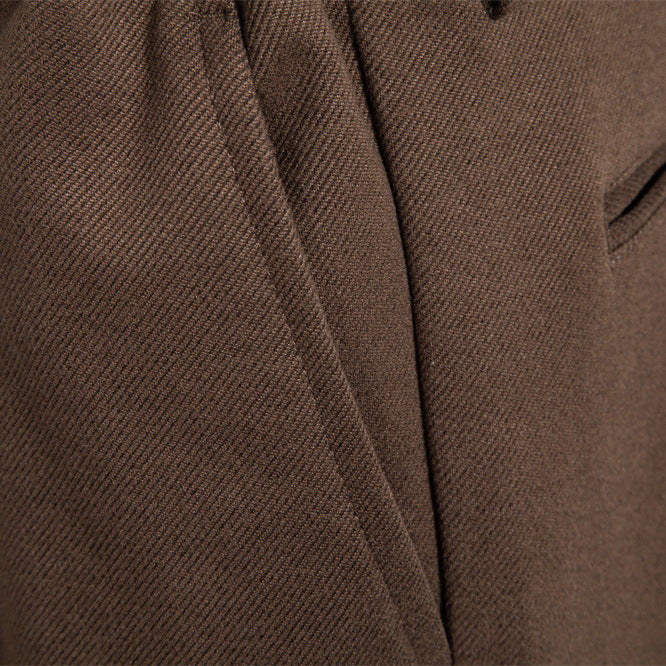 Herren Chinohose mit verstellbarem Bund und Faltenstruktur