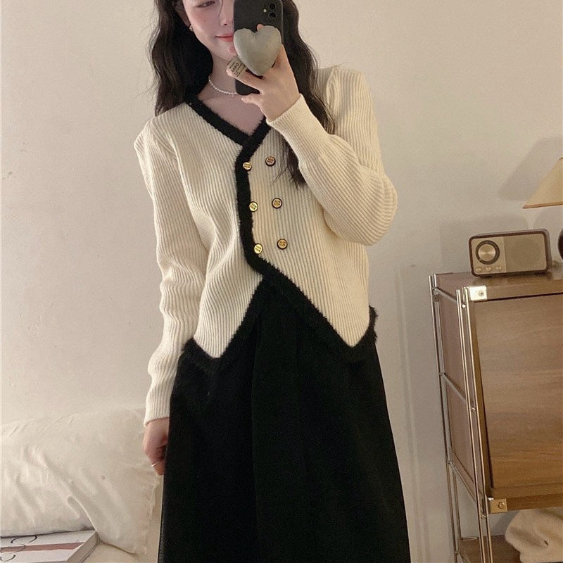 Damen Strickjacke mit asymmetrischem Schnitt und goldenem Knopfdesign R&B