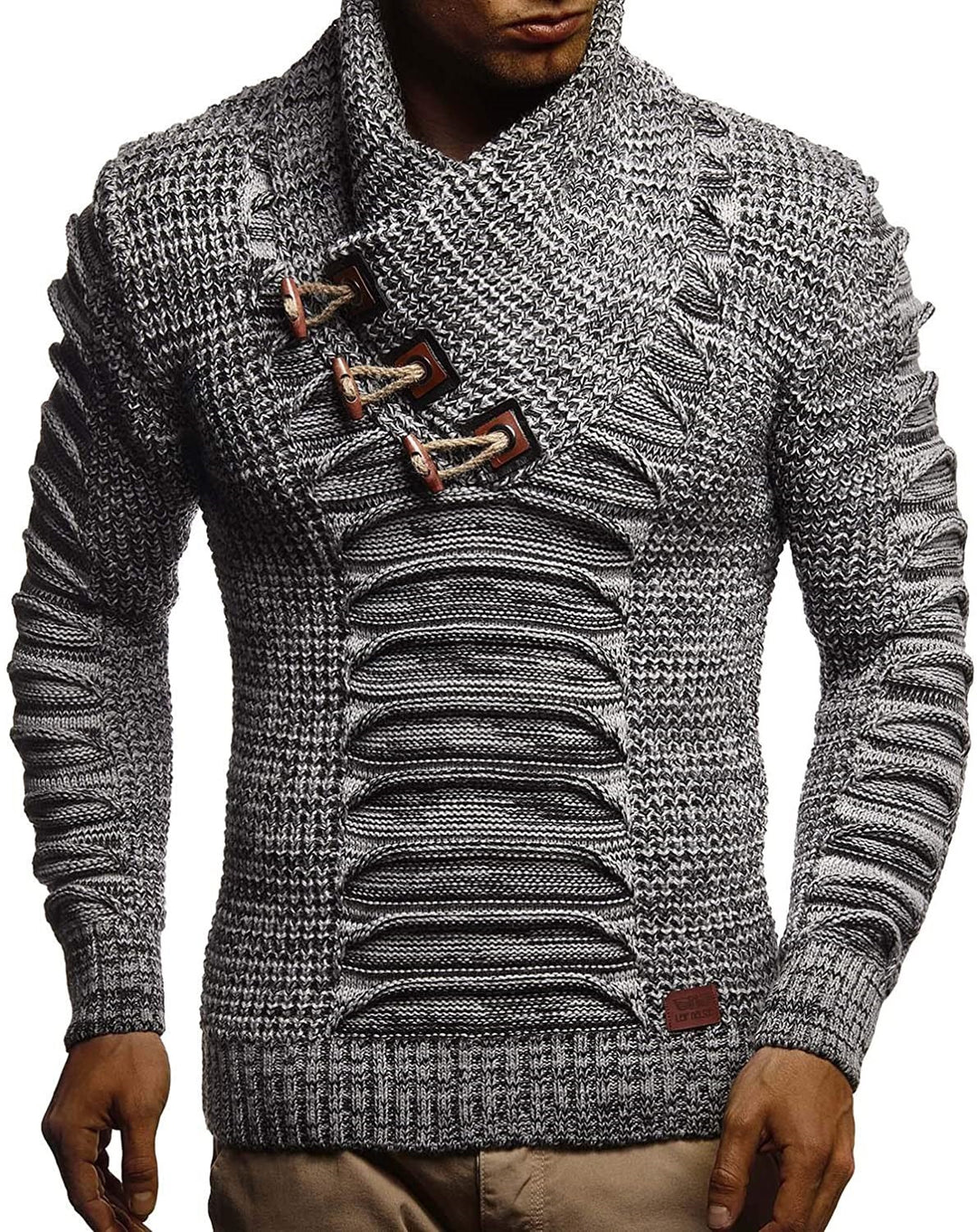 Herren Grobstrickpullover mit innovativem Schalkragen und rustikalem Design R&B