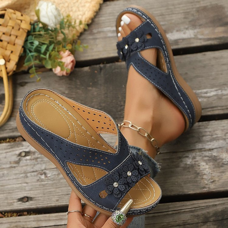 Damen Bequeme und elegante Pantoletten mit floralem Dekor R&B