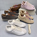 Damen modische Suede Sneakers mit farbigen Schnürsenkeln