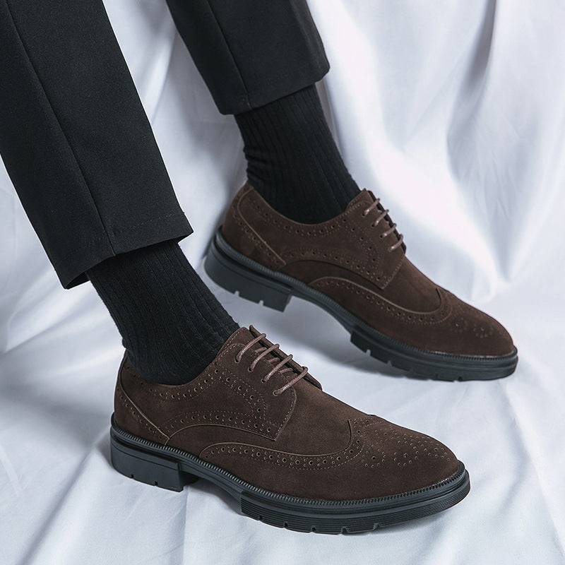 Herren elegante Schnürschuhe aus weichem Wildleder mit modischer Lochmusterung R&B