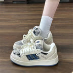Damen modische Sneakers mit robustem Obermaterial und einzigartigem Design R&B