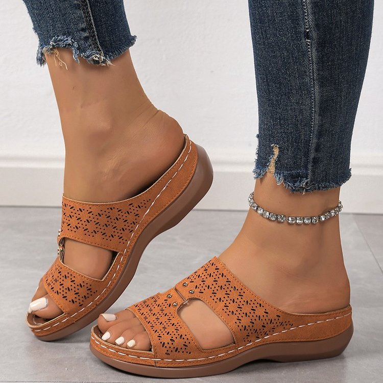 Damen Clogs mit modischem Lochdesign und komfortabler Fußbettung R&B