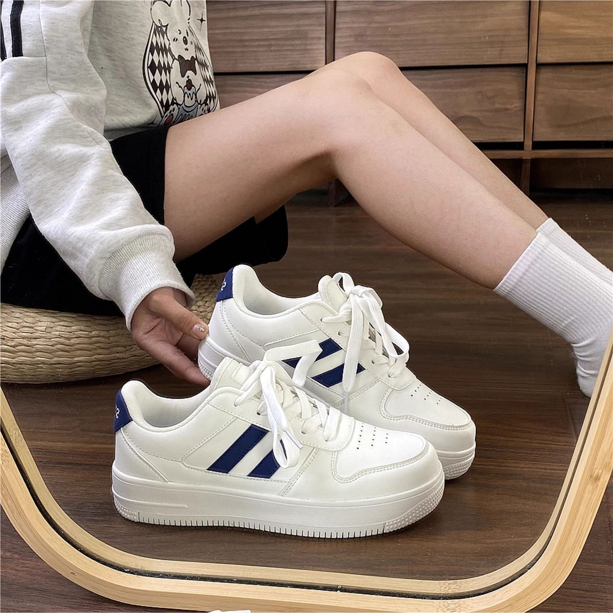 Damen Sportliche Sneakers mit modischem Streifen-Design