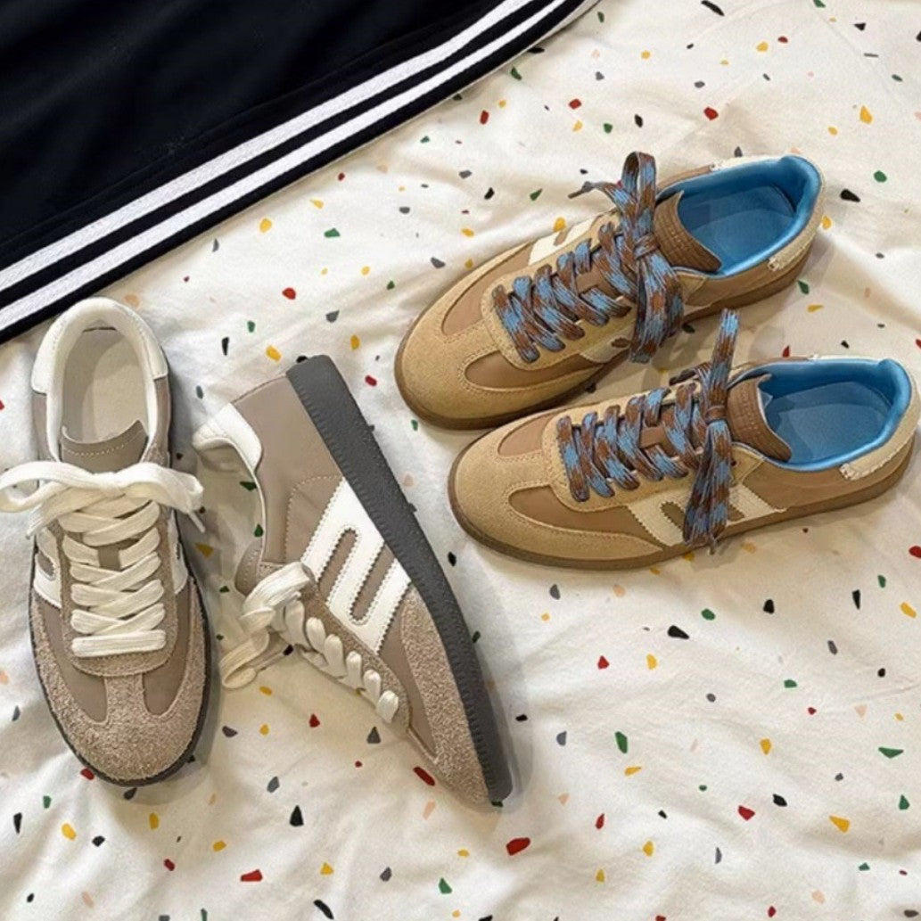 Damen Freizeit Sneakers mit hochwertiger Oberflächenstruktur und modischen Schnürdetails R&B