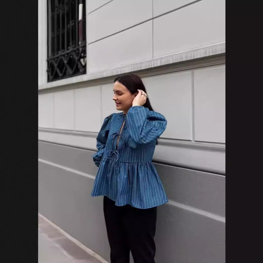 Damen modisches Denim-Oberteil mit taillierter Silhouette und Volant R&B
