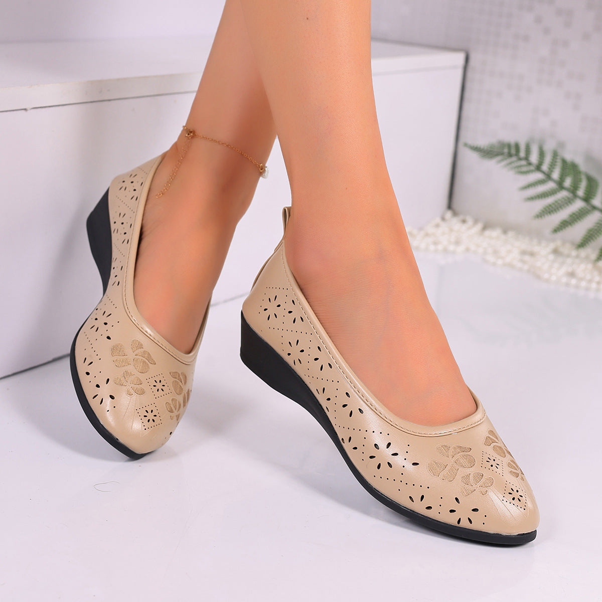 Damen Ballerina-Schuhe mit filigranem Lochmuster und rutschfester Sohle R&B