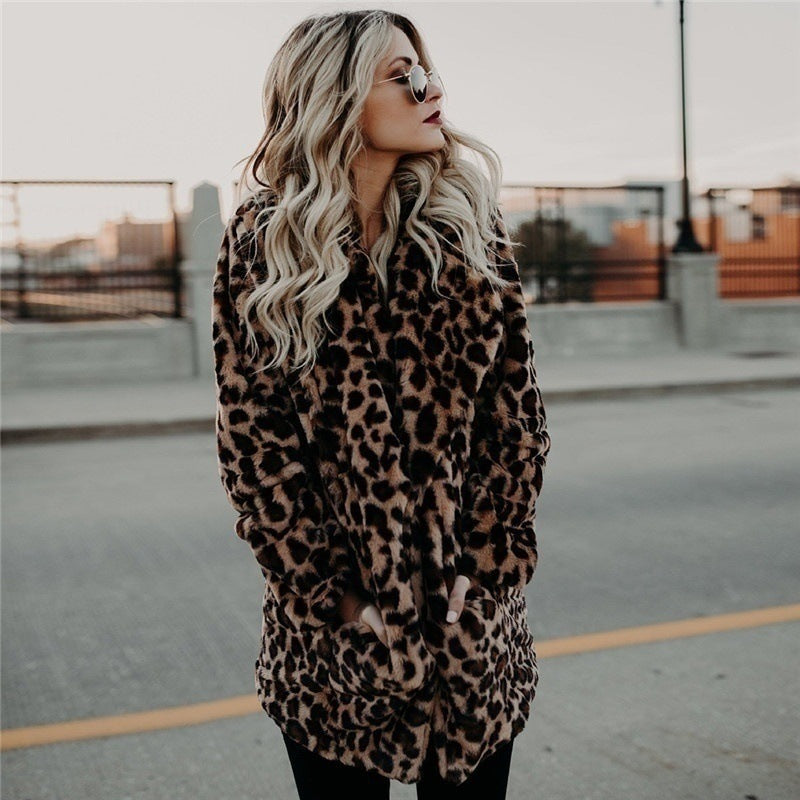 Damen Kuschelige Leopardenfelljacke R&B