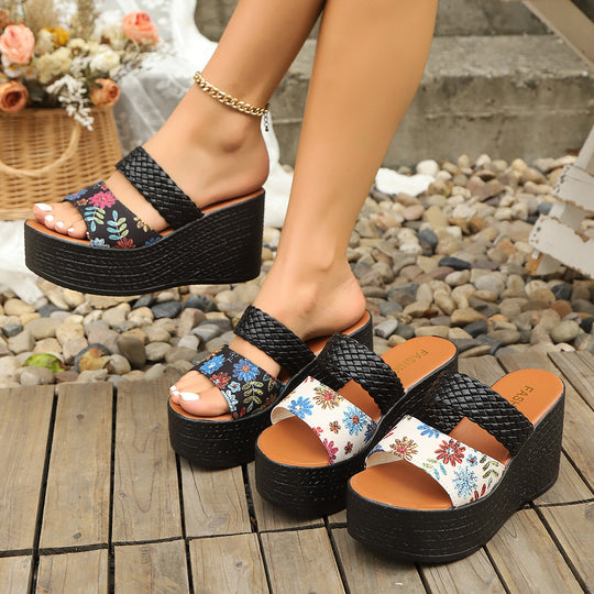 Damen Wedge-Pantoletten mit floralen Akzenten und geflochtenem Obermaterial R&B